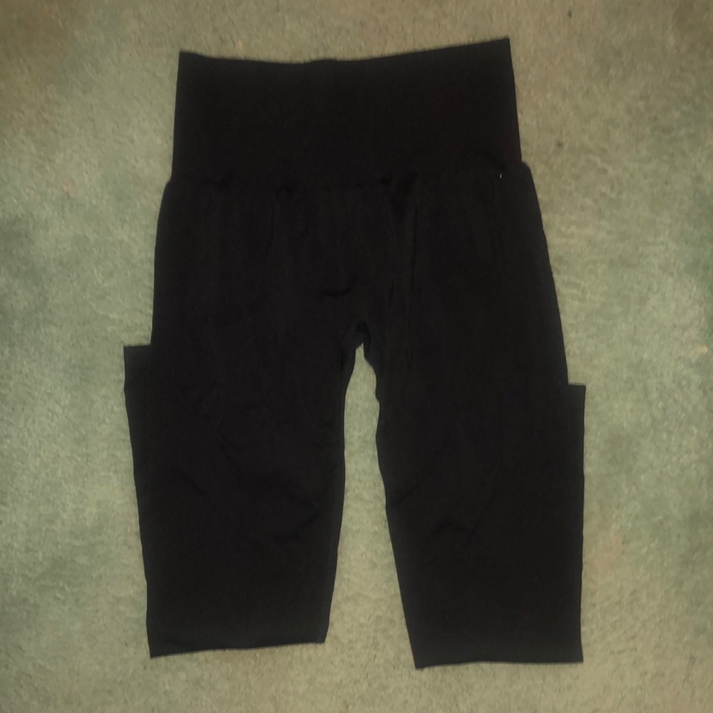 Black Solid Seamless Leggings
